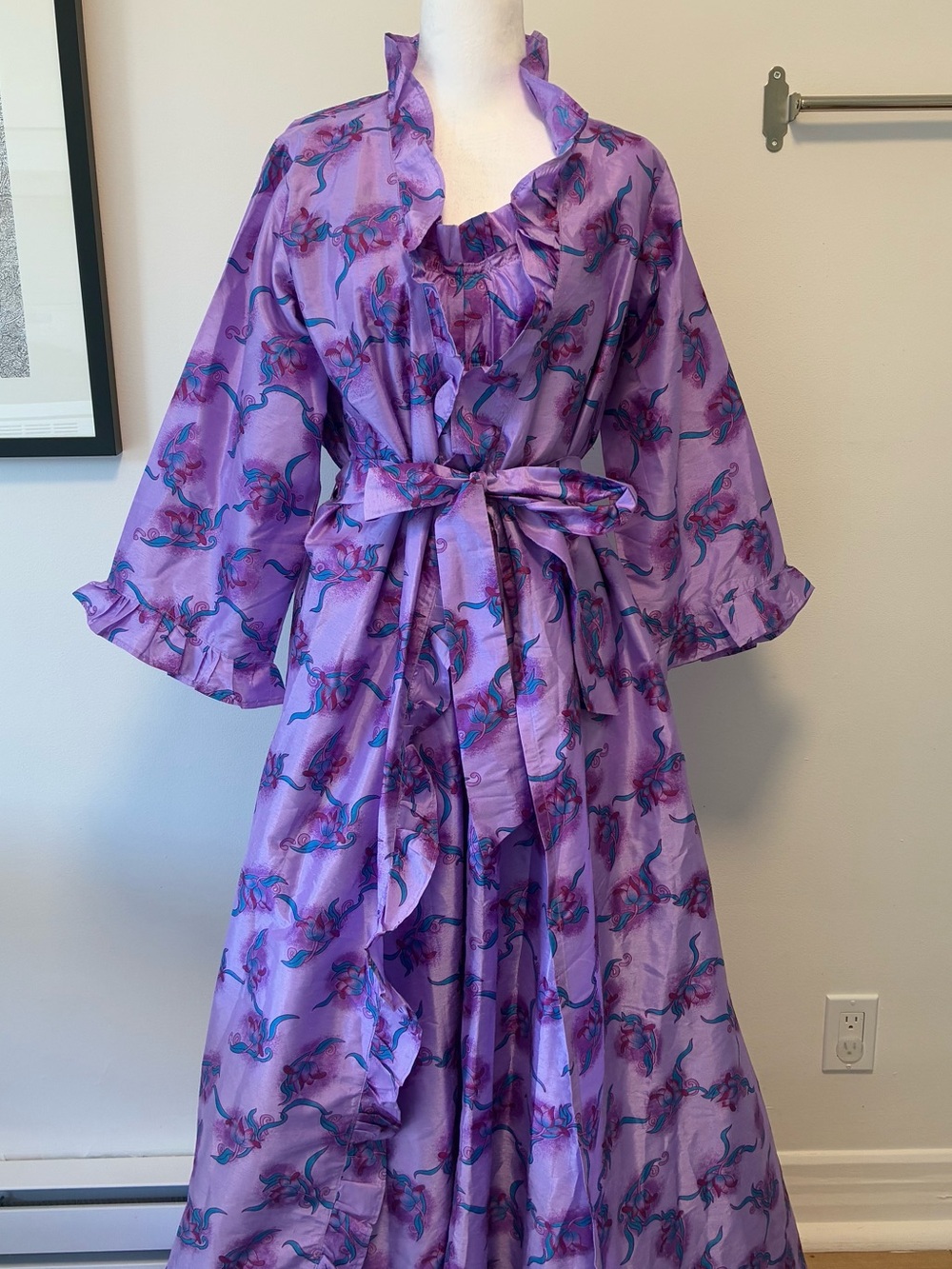 Vintage nightgown set
